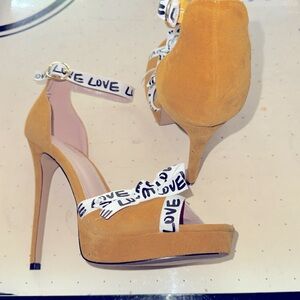 Shoe Republic LA  high-heel platform mustard